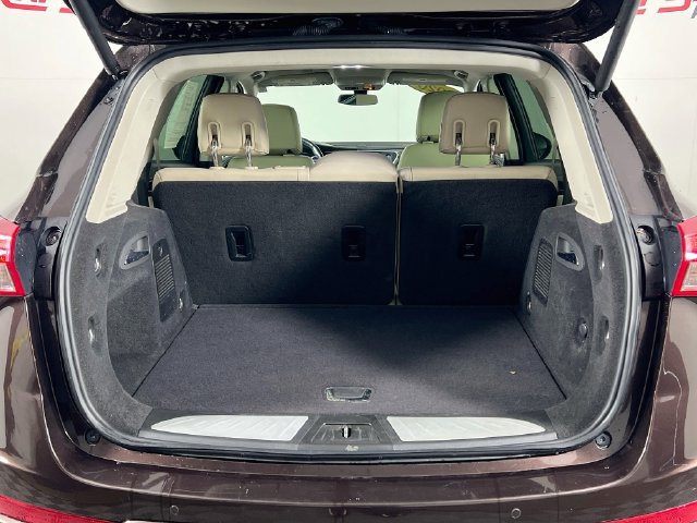Used 2020 Buick Envision Essence FWD image 27