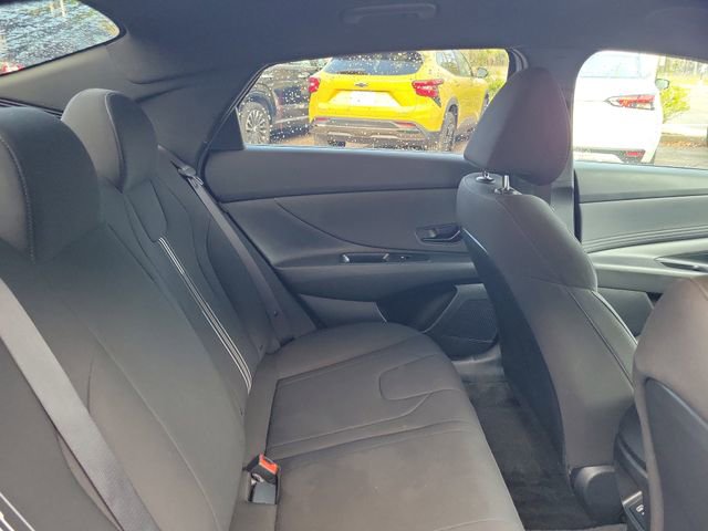 Used 2025 Hyundai Elantra Sport image 22