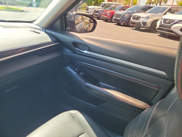 Certified 2023 Nissan Altima 2.5 SR w/ SR Premium Package FWD image 15