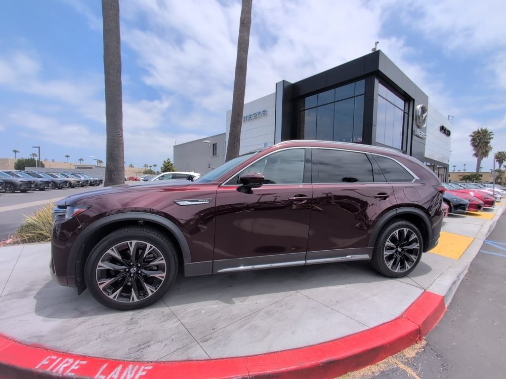 Used 2024 MAZDA CX-90 Plug-In Hybrid w/ Premium Plus AWD/4WD image 5