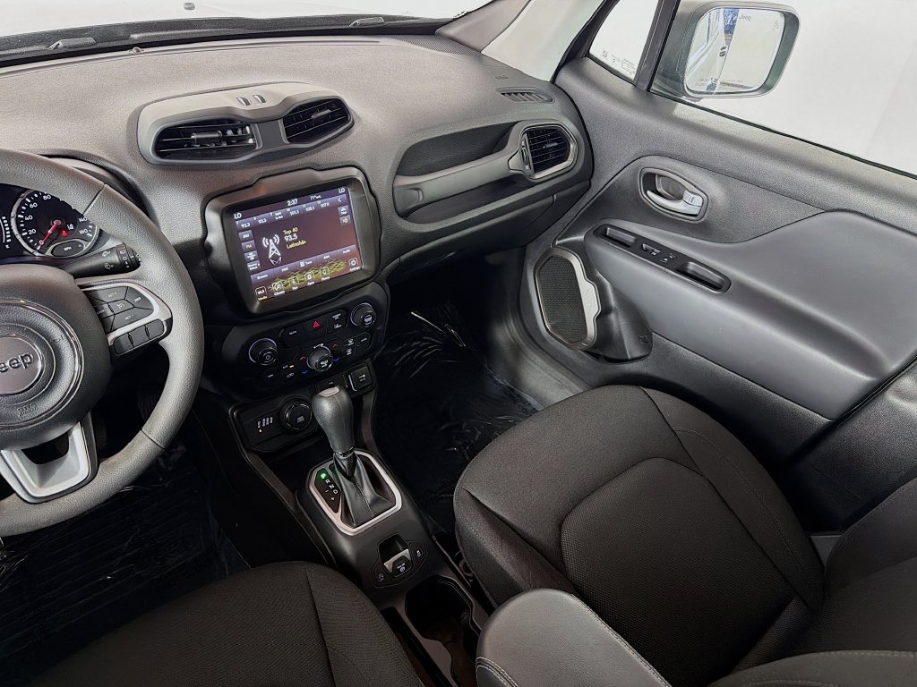 Used 2023 Jeep Renegade Latitude AWD/4WD image 22