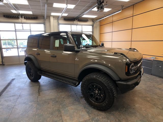 New 2026 Ford Bronco Outer Banks w/ Sasquatch Package AWD/4WD image 1