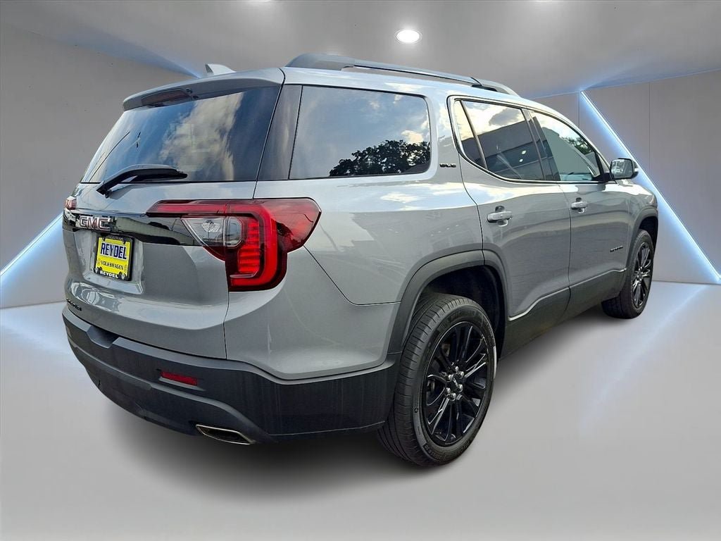 Used 2023 GMC Acadia SLE w/ Driver Convenience Package FWD image 4