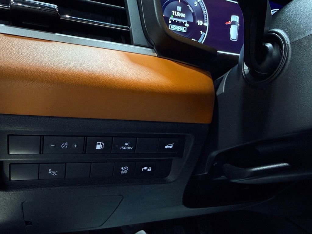 Used 2023 Mitsubishi Outlander SEL image 41