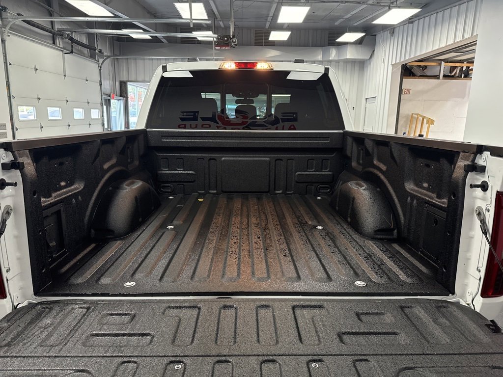 New 2025 Ford F150 XLT w/ Equipment Group 302A MID image 31