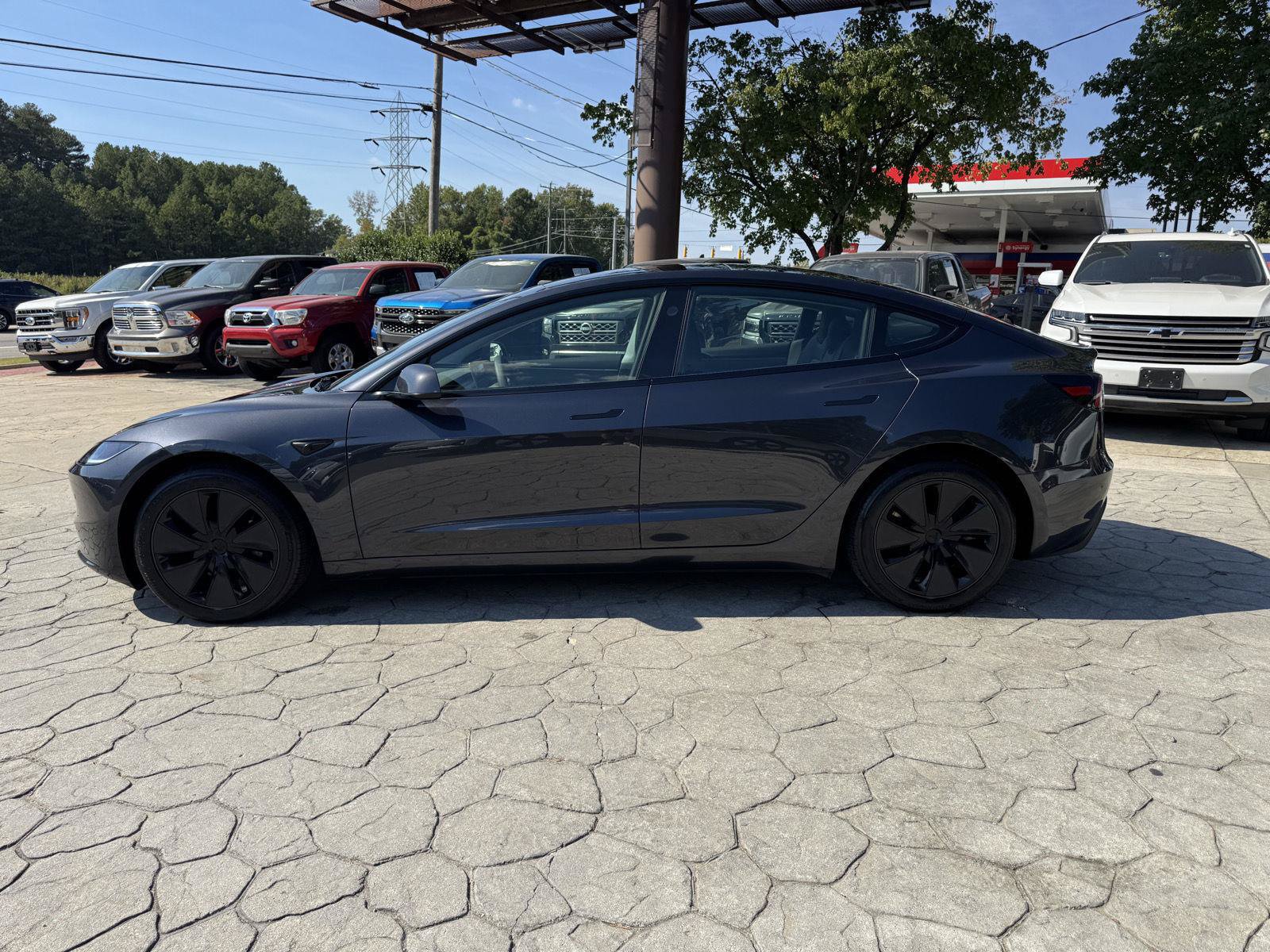 Used 2024 Tesla Model 3 Long Range RWD image 9