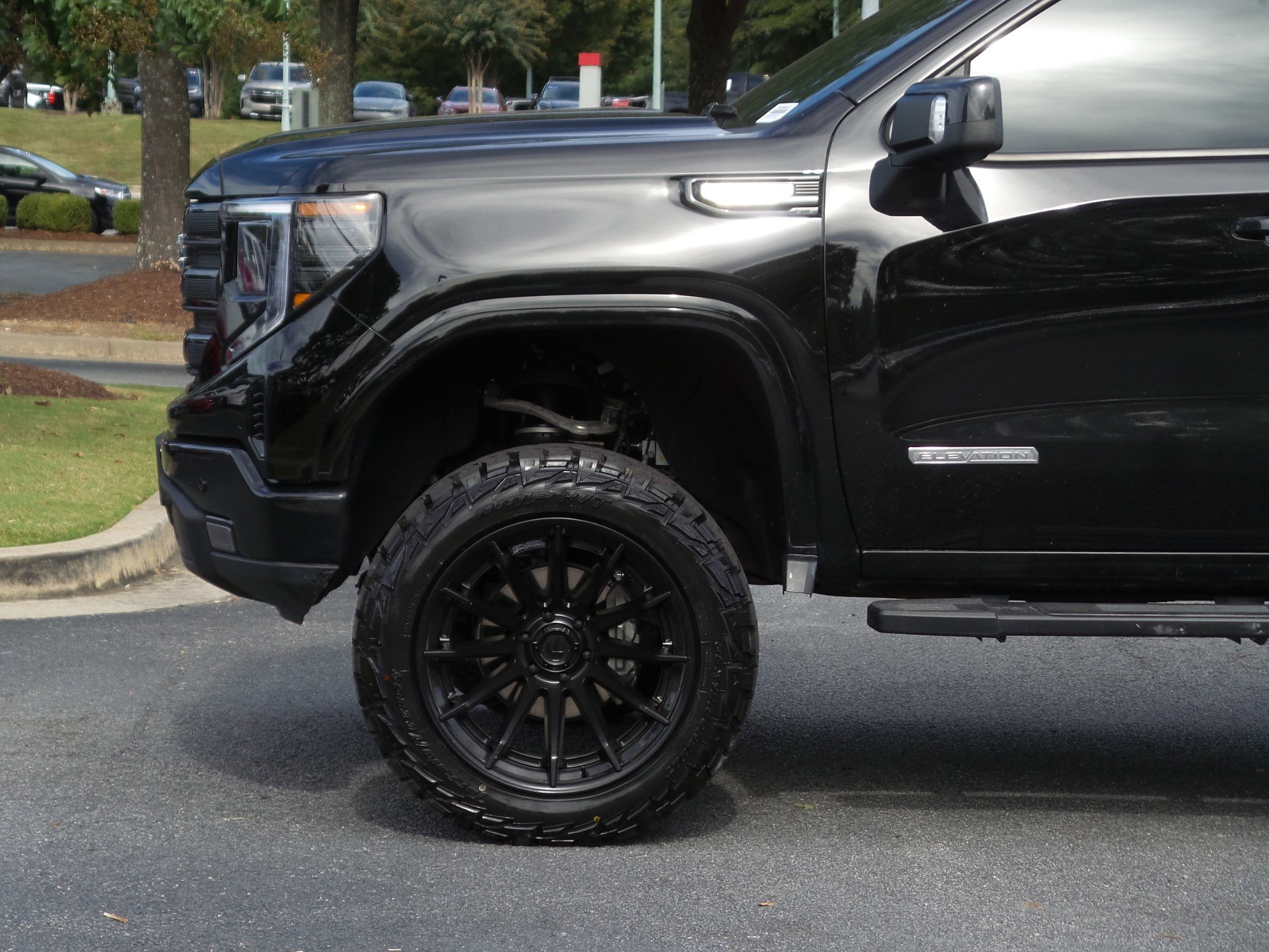Used 2025 GMC Sierra 1500 Elevation w/ Elevation Premium Package image 19