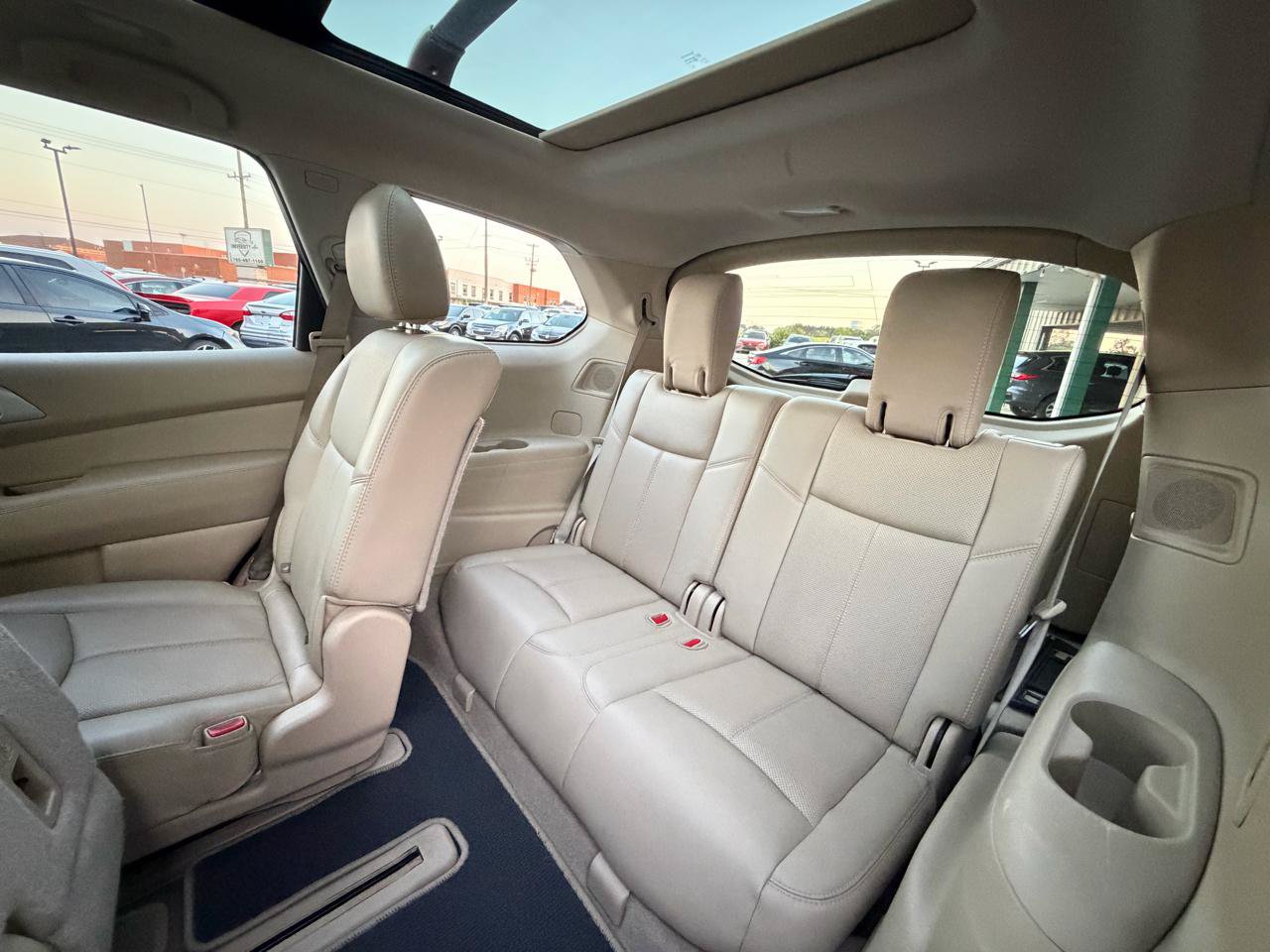 Used 2014 Nissan Pathfinder Platinum w/ Platinum Premium Package AWD/4WD image 15
