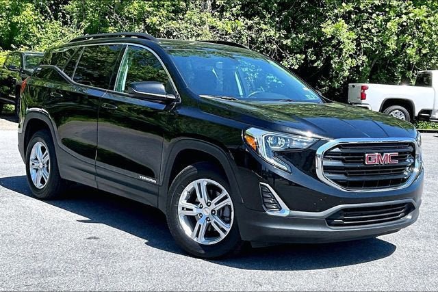 Used 2019 GMC Terrain SLE w/ Driver Convenience Package AWD/4WD image 3