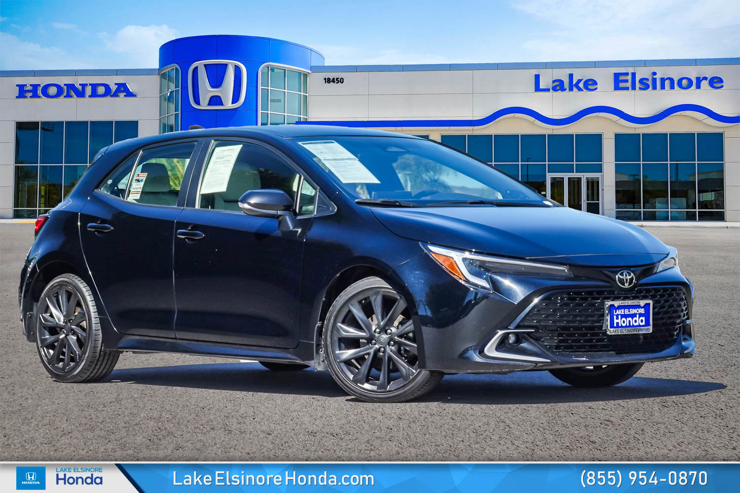 Used 2023 Toyota Corolla XSE video 1