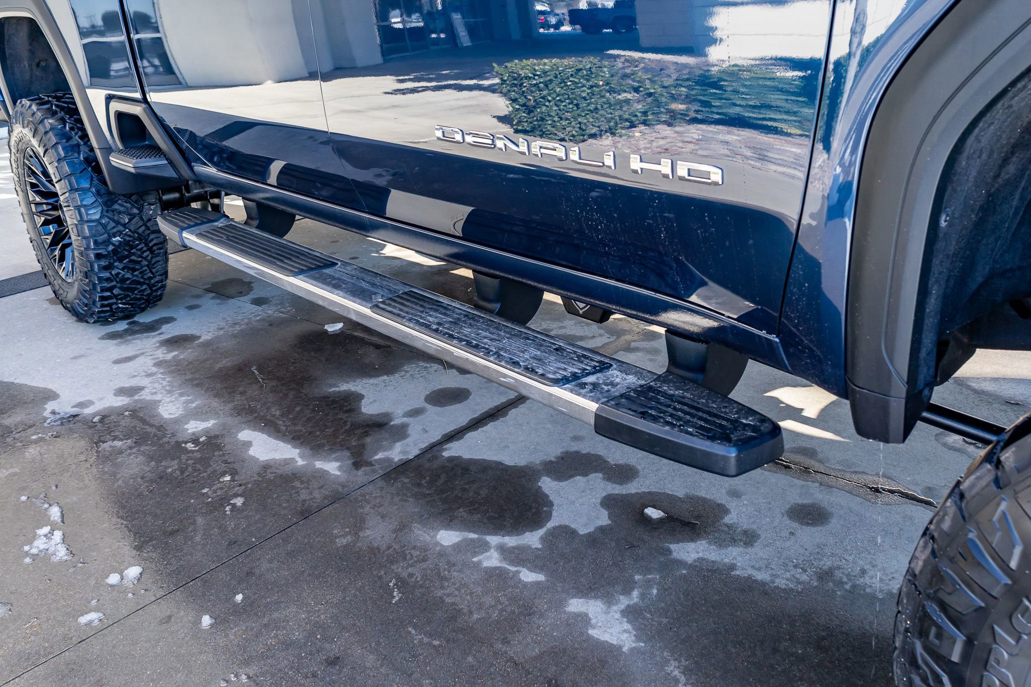 Used 2021 GMC Sierra 2500 Denali w/ Denali Ultimate Package image 13