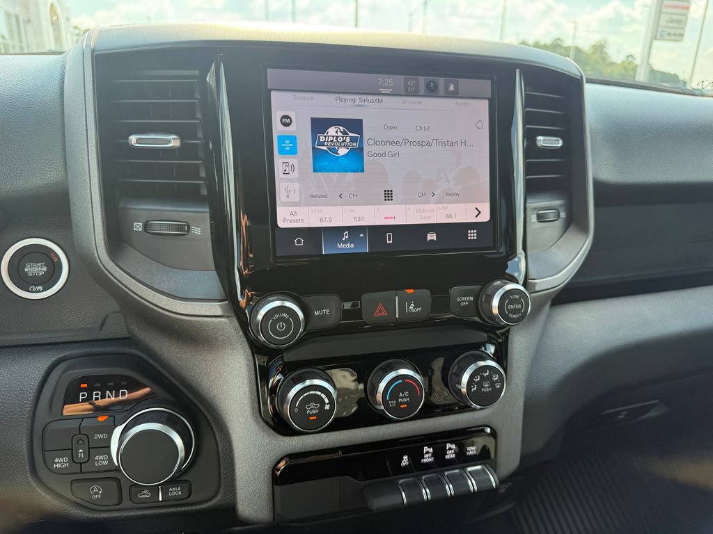 New 2026 RAM 1500 Warlock AWD/4WD image 10