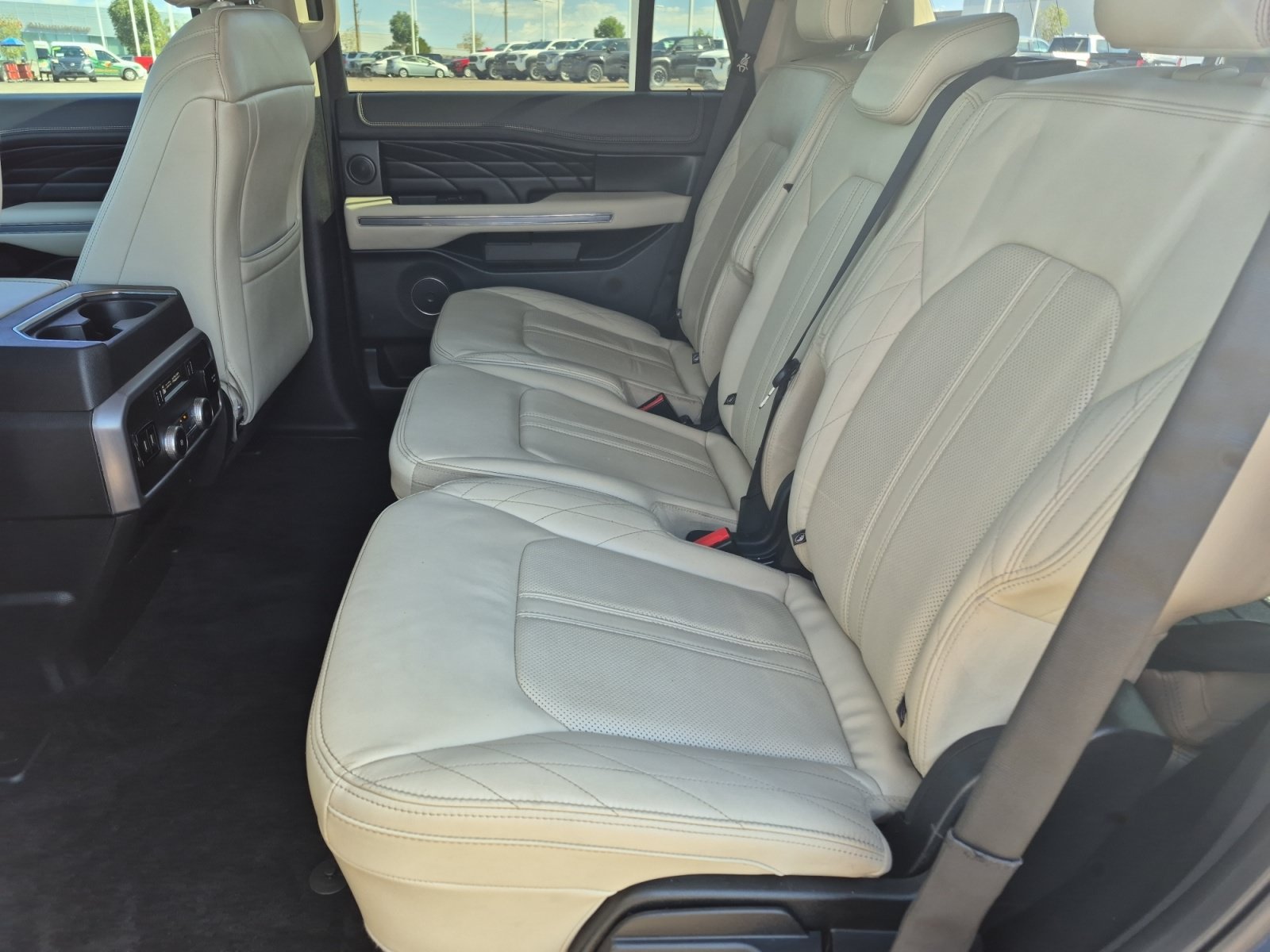 Used 2018 Ford Expedition Platinum AWD/4WD image 20