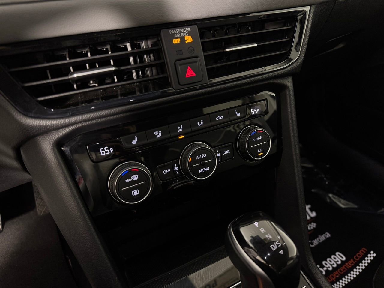 Used 2024 Volkswagen Taos SE image 19