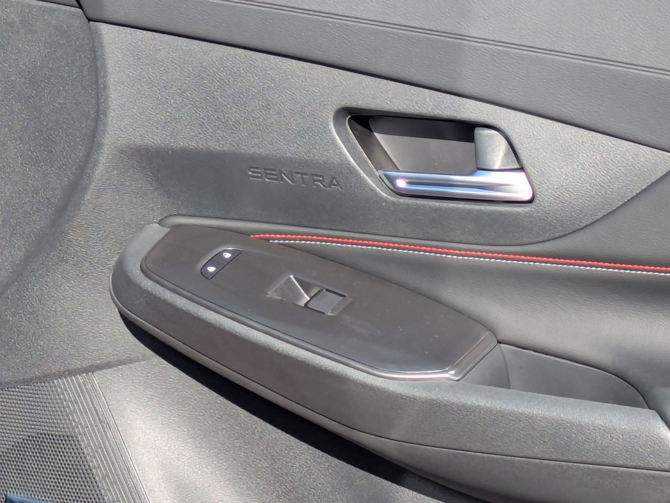New 2026 Nissan Sentra SR w/ SR Premium Package FWD image 32