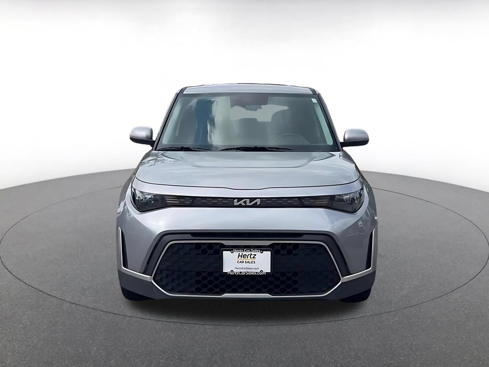 Used 2025 Kia Soul LX w/ LX Technology Package FWD image 4