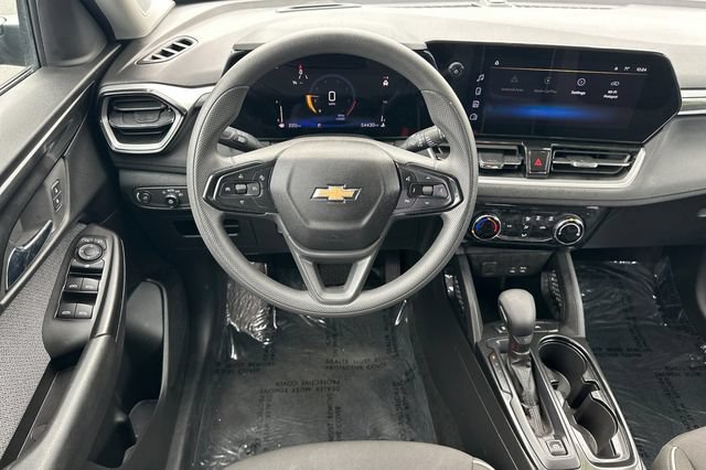 Used 2025 Chevrolet TrailBlazer LT FWD image 16
