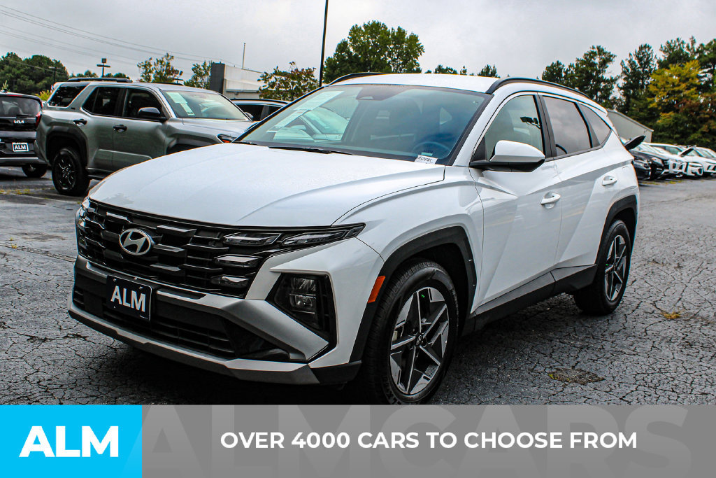 Used 2025 Hyundai Tucson SEL FWD image 2