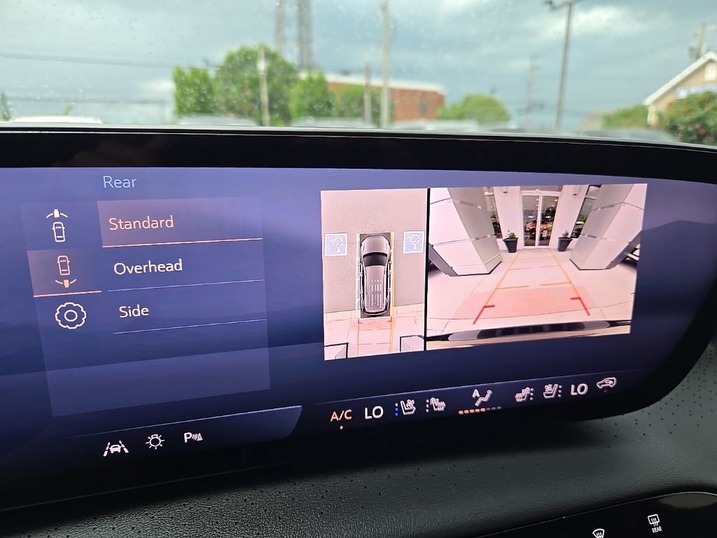 Used 2025 Buick Enclave Avenir AWD/4WD image 31