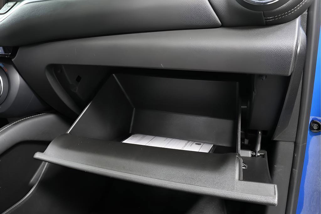 Used 2025 Chevrolet Blazer LT image 31