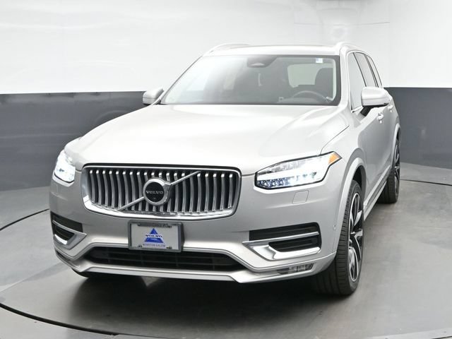 Used 2023 Volvo XC90 B6 Plus AWD/4WD image 3