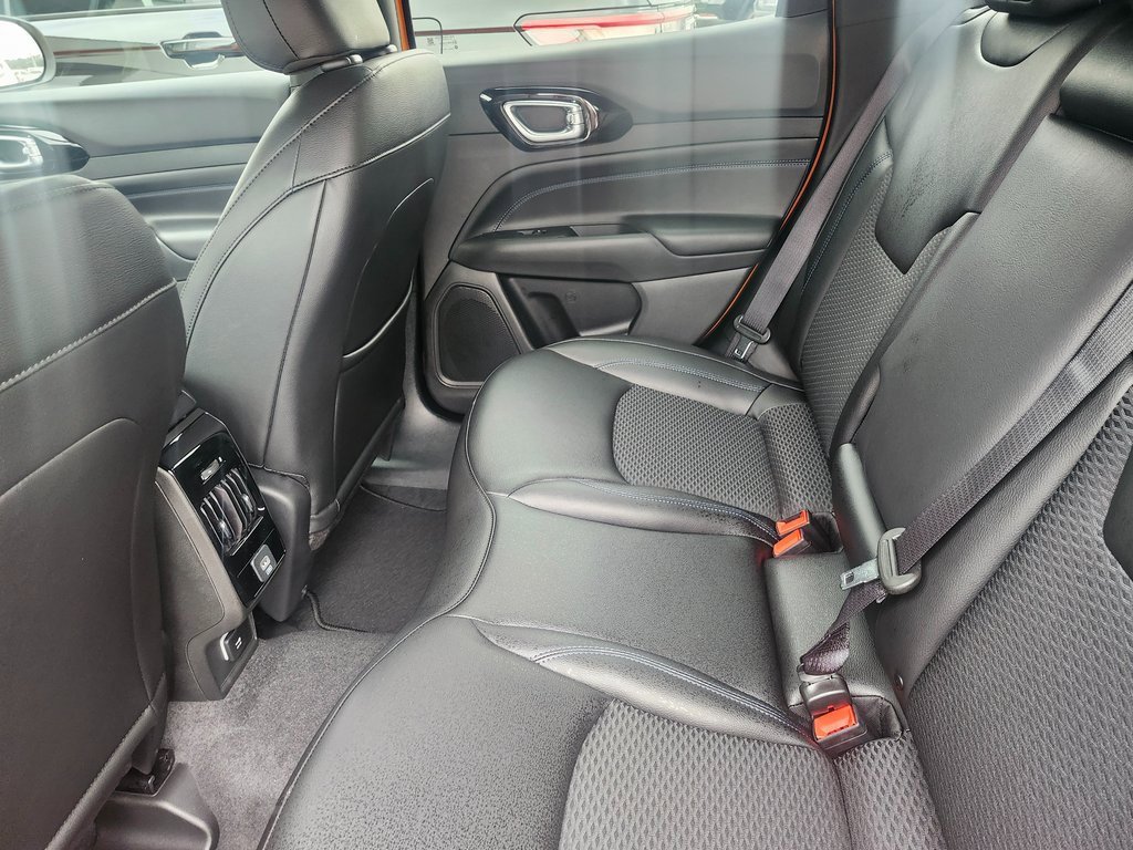 New 2026 Jeep Compass Latitude image 8