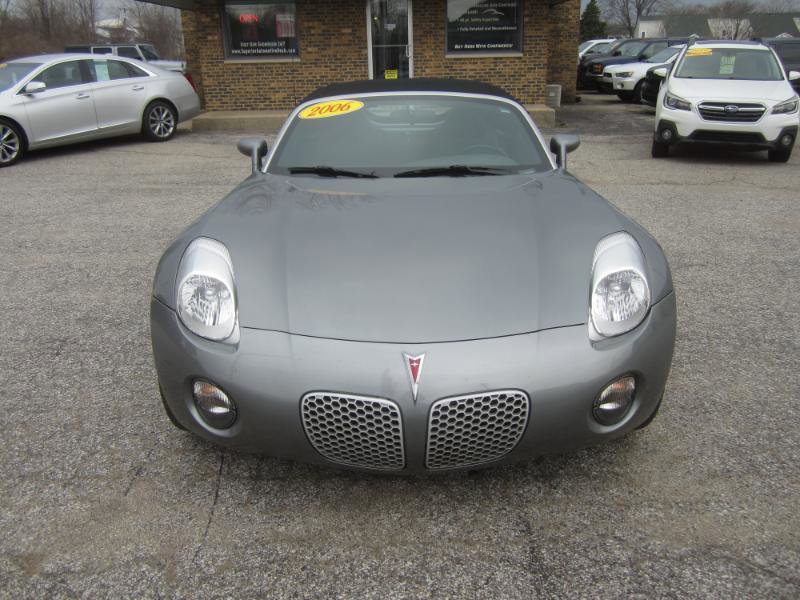 Used 2006 Pontiac Solstice Convertible w/ Premium Package image 5