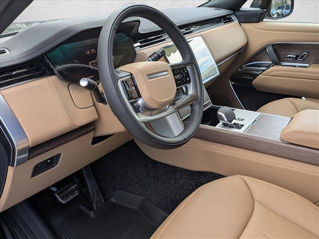 New 2026 Land Rover Range Rover SE image 3