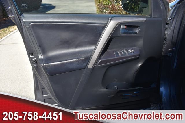 Used 2018 Toyota RAV4 XLE image 16