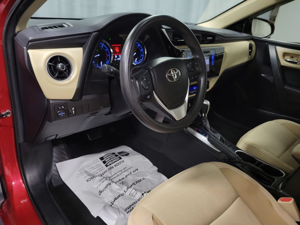 Used 2017 Toyota Corolla LE FWD image 15
