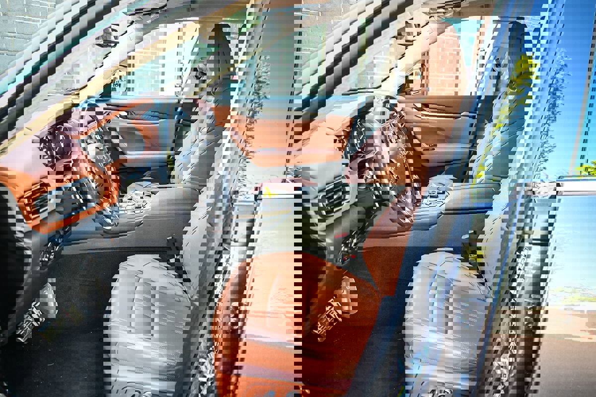 Used 2023 Maserati Levante Modena AWD/4WD image 8