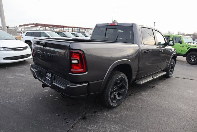 New 2026 RAM 1500 4x4 Crew Cab image 22