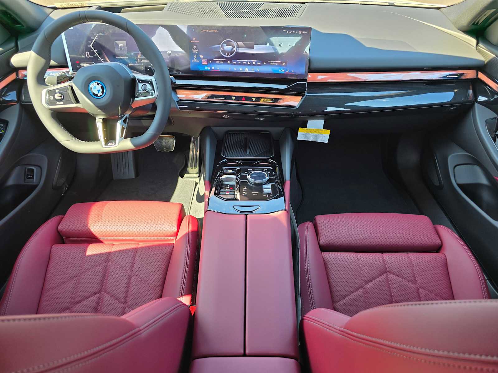 New 2026 BMW 550e xDrive 550e xDrive image 18