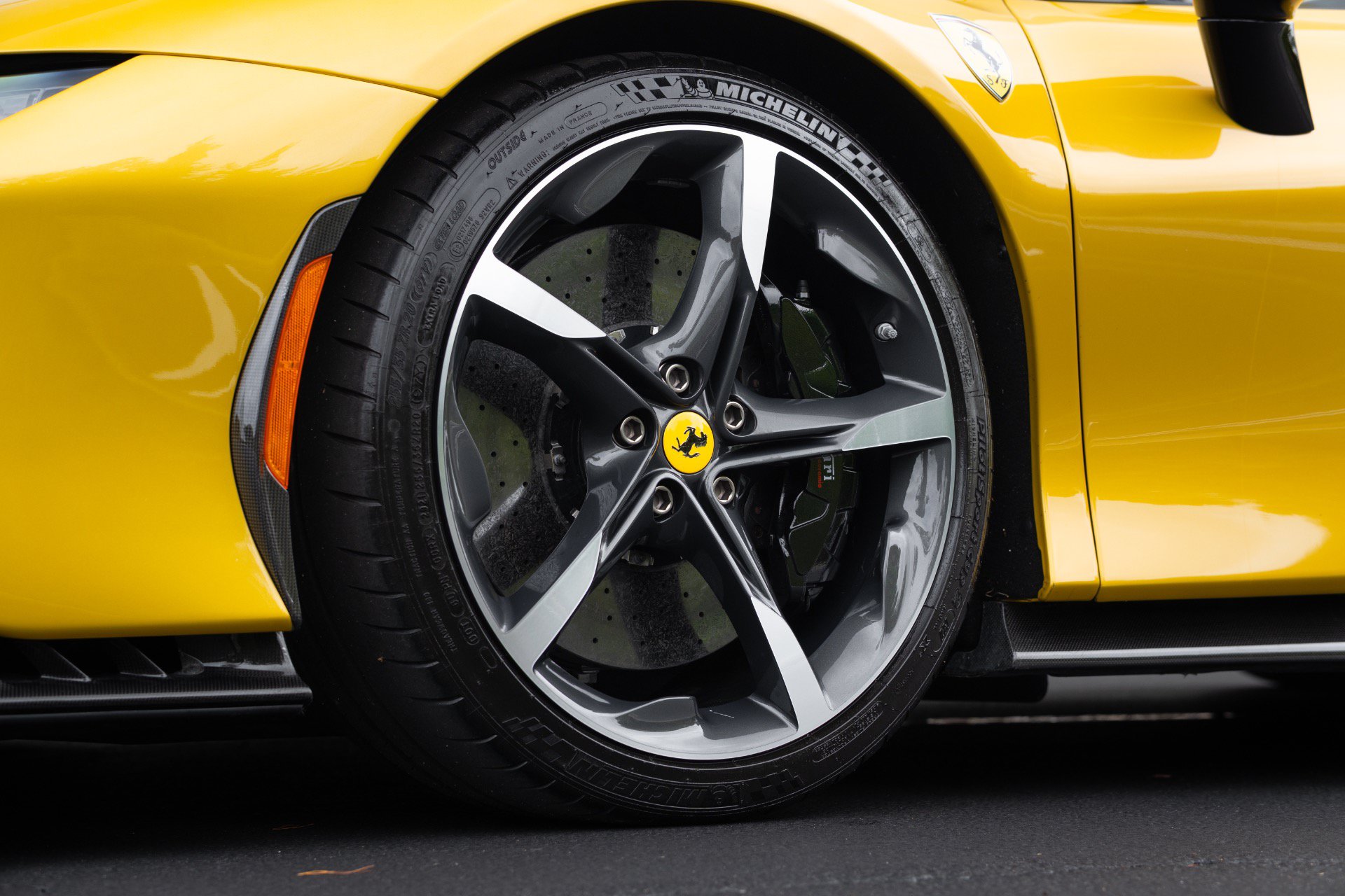 Used 2022 Ferrari SF90 Spider AWD/4WD image 32