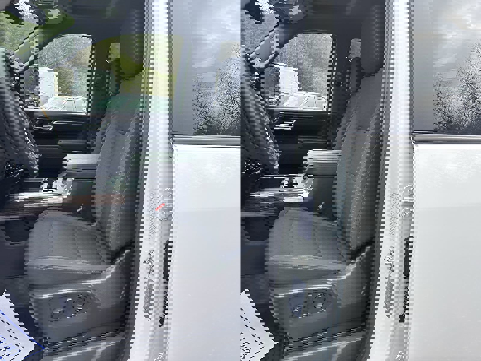 New 2026 Chevrolet Silverado 3500 LT w/ Convenience Package image 14