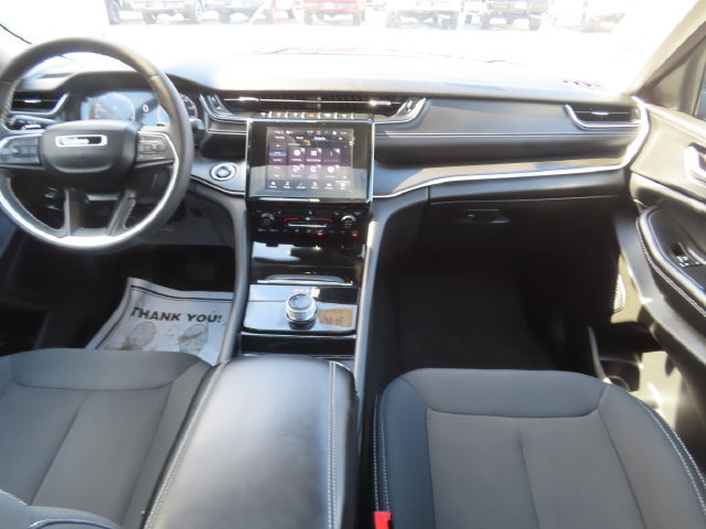 Used 2023 Jeep Grand Cherokee L Laredo w/ Luxury Tech Group I AWD/4WD image 26