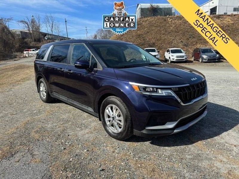 Used 2023 Kia Carnival LX image 35