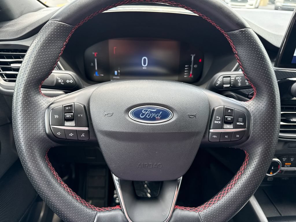 Used 2024 Ford Escape ST-Line AWD/4WD image 10