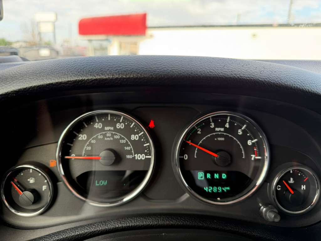 Used 2017 Jeep Wrangler Unlimited Sport image 13