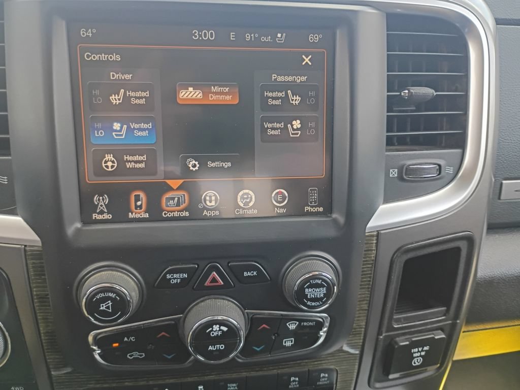 Used 2014 RAM 1500 Limited AWD/4WD image 28