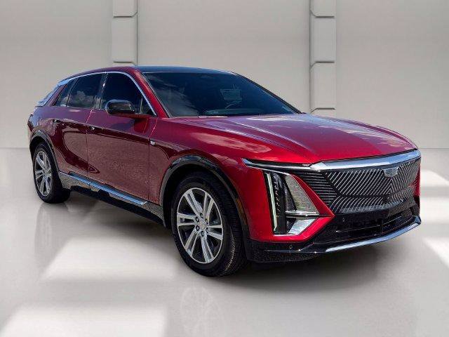 Used 2024 Cadillac Lyriq Tech w/ Driver Assist Package AWD/4WD image 7