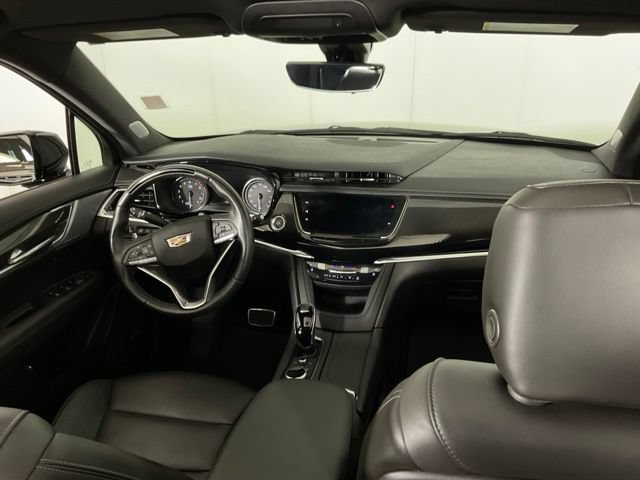 Used 2024 Cadillac XT6 Sport w/ Technology Package AWD/4WD image 13