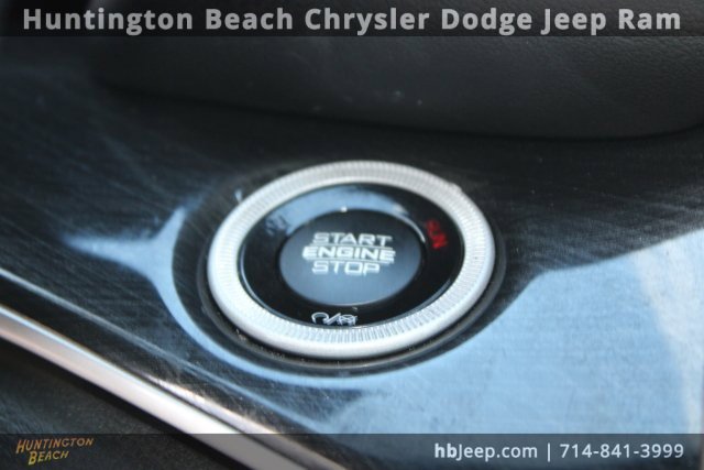 Used 2023 Jeep Grand Cherokee Trailhawk image 25