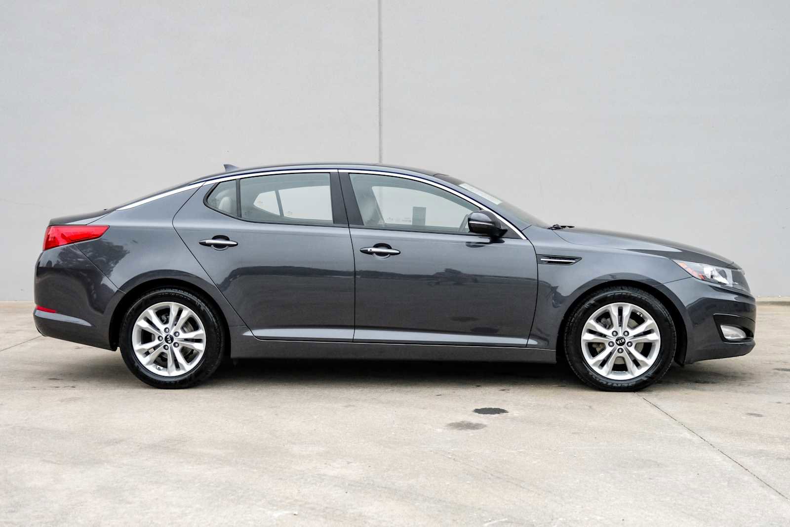 Used 2011 Kia Optima EX image 7