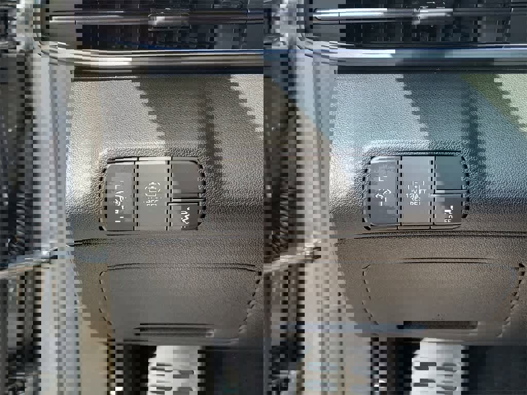 New 2025 Hyundai Elantra SEL image 26