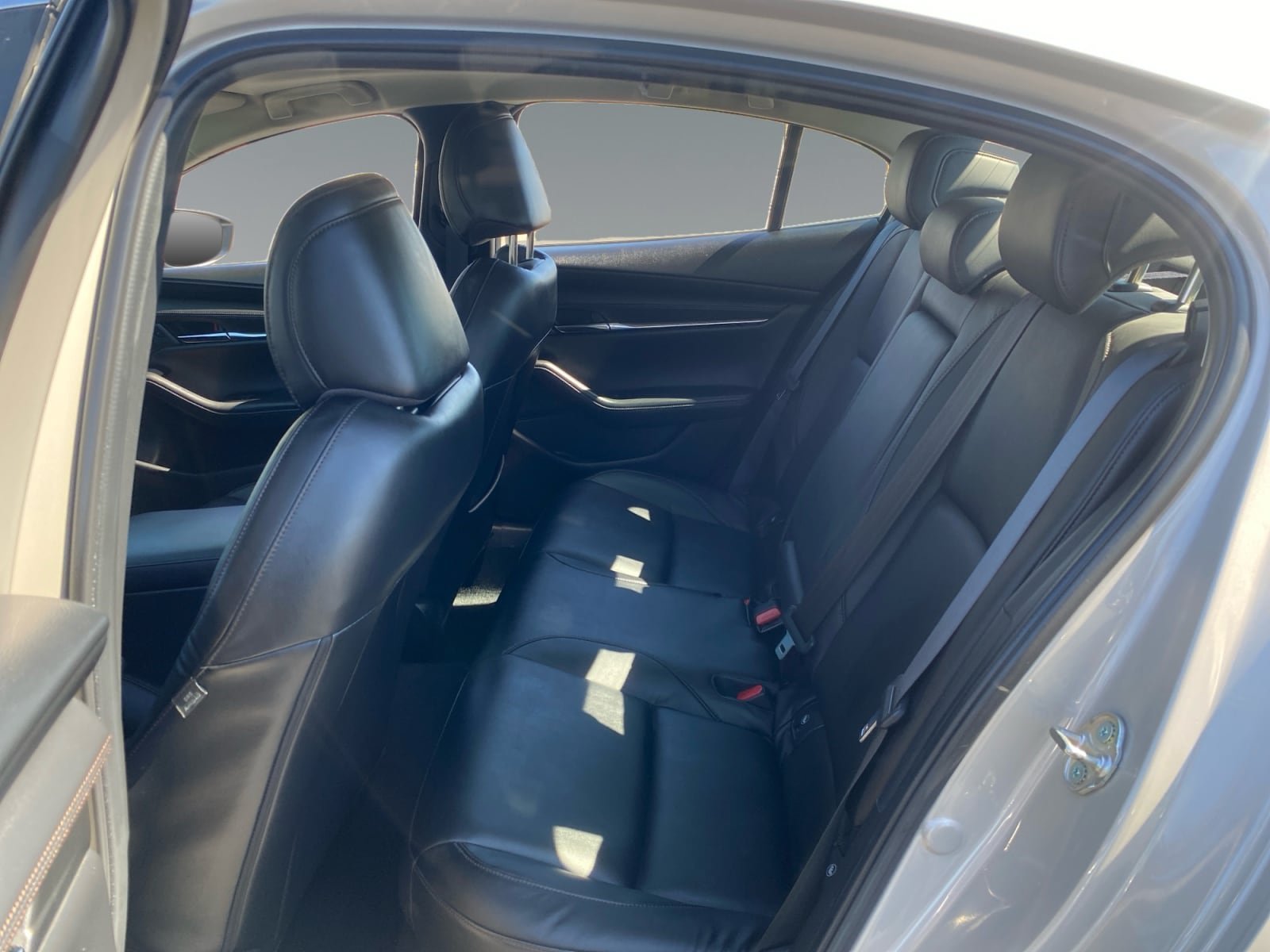 Used 2025 MAZDA MAZDA3 s FWD image 13