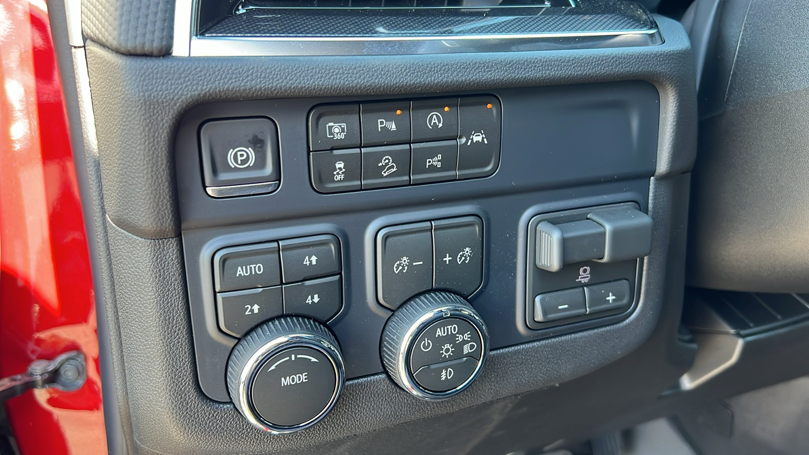 New 2026 Chevrolet Tahoe RST w/ Comfort Package AWD/4WD image 32