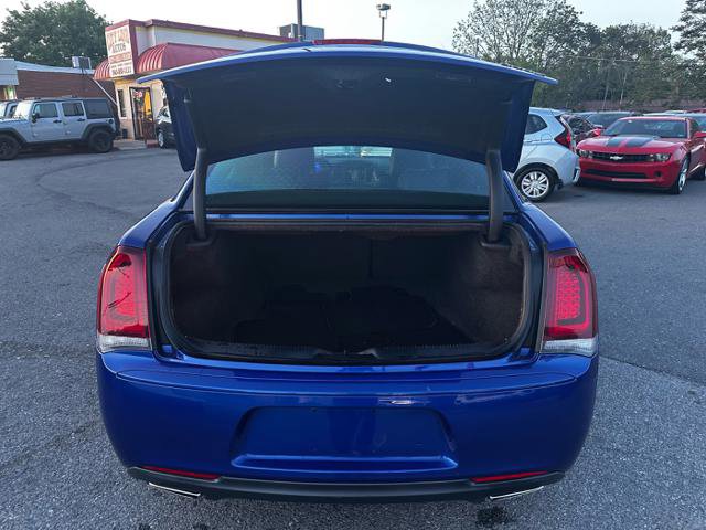 Used 2019 Chrysler 300 S image 22