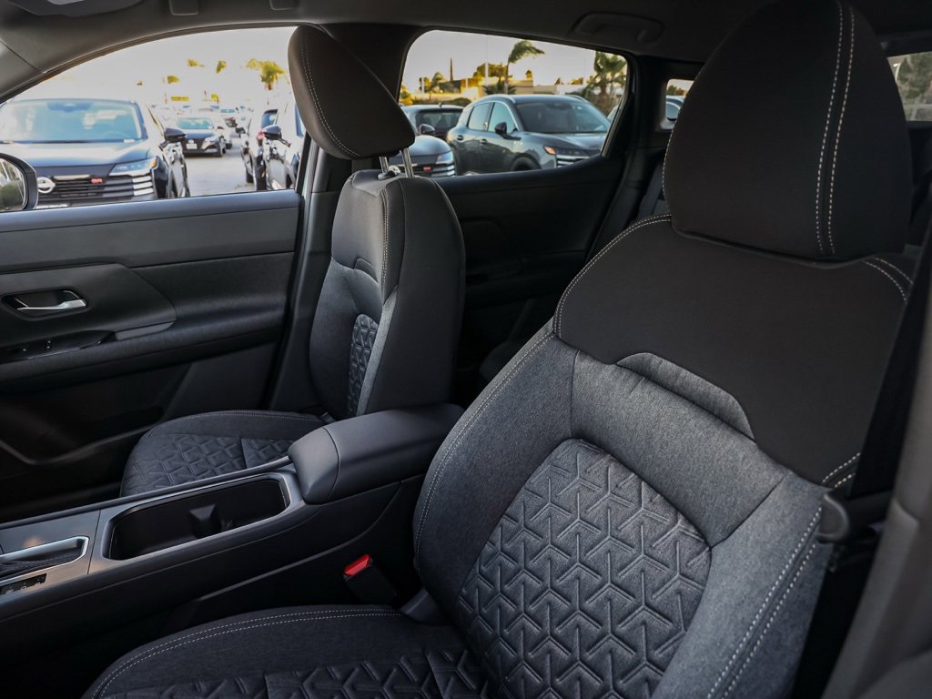 New 2026 Nissan Kicks SV image 15