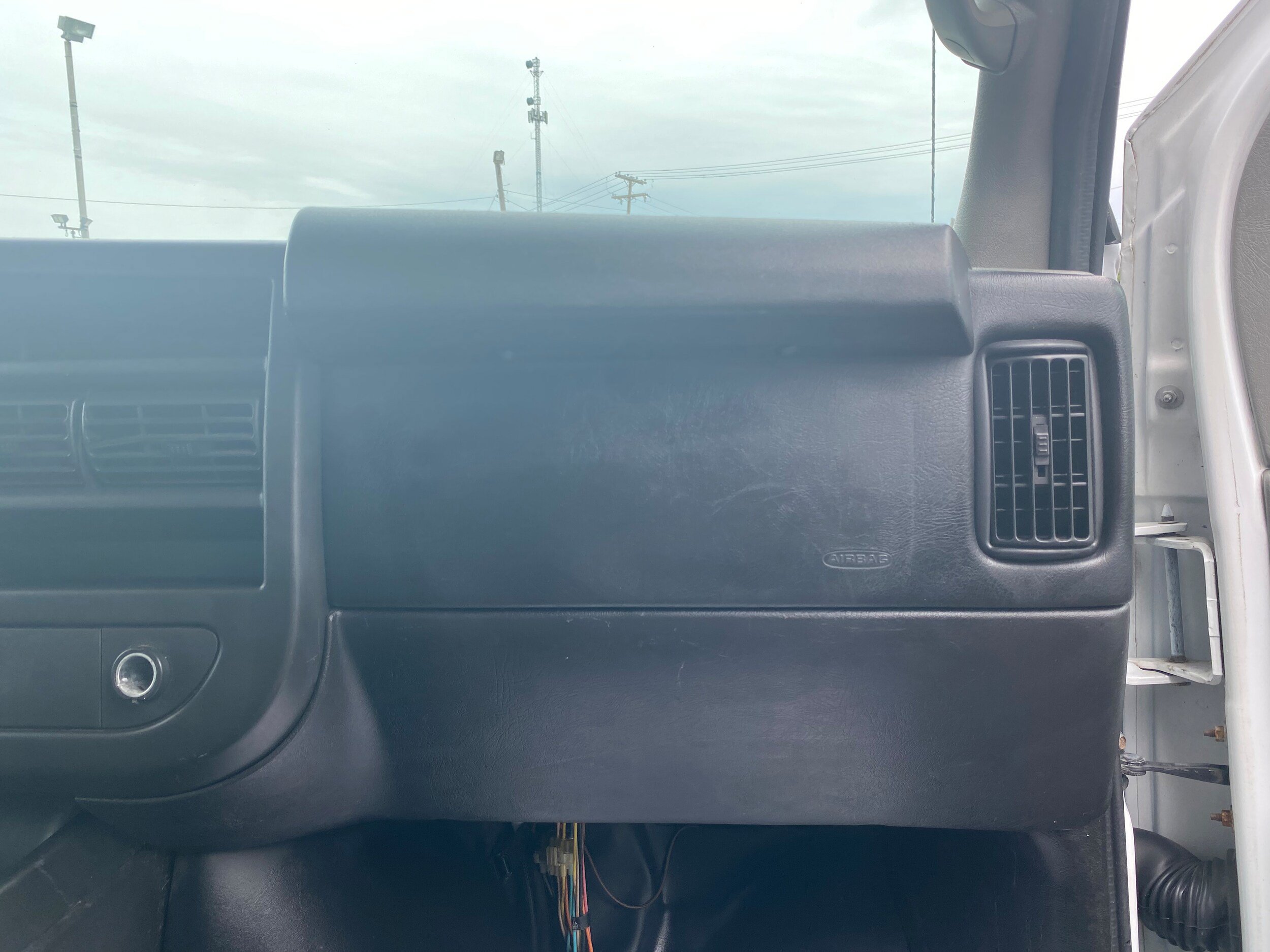 Used 2013 Chevrolet Express 2500 RWD image 15